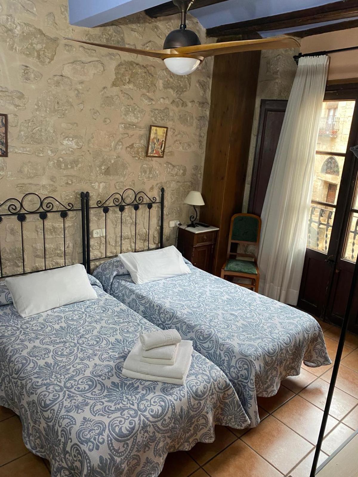 Fonda La Plaza Ξενοδοχείο Valderrobres Εξωτερικό φωτογραφία