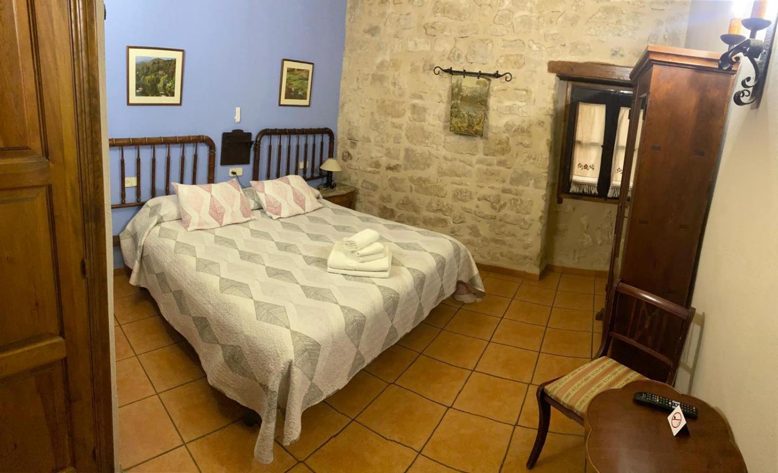 Fonda La Plaza Ξενοδοχείο Valderrobres Εξωτερικό φωτογραφία