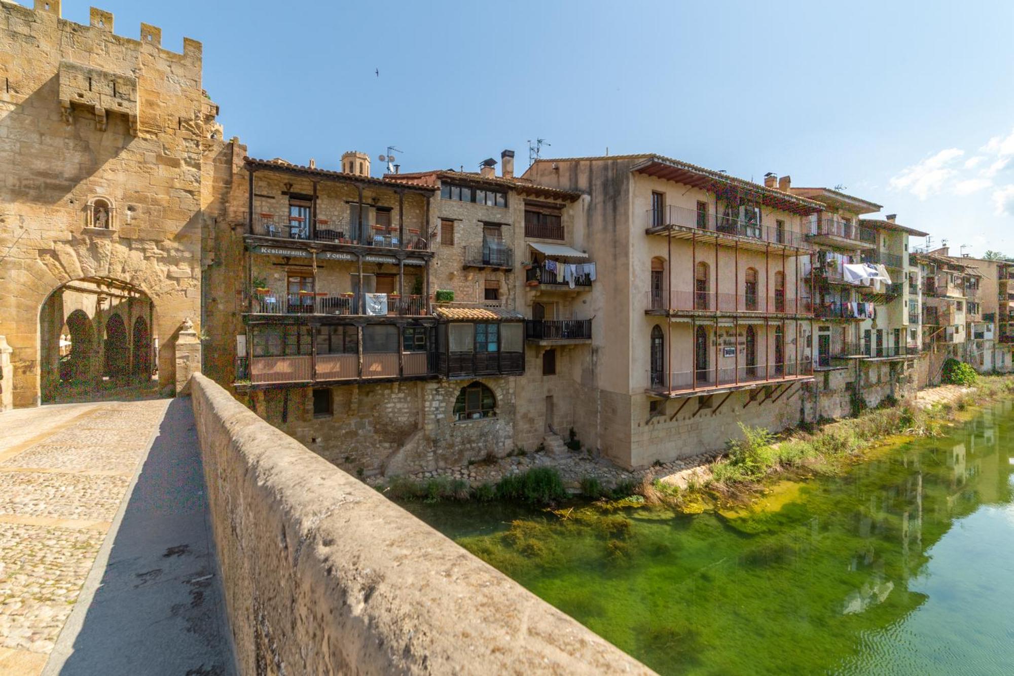 Fonda La Plaza Ξενοδοχείο Valderrobres Εξωτερικό φωτογραφία
