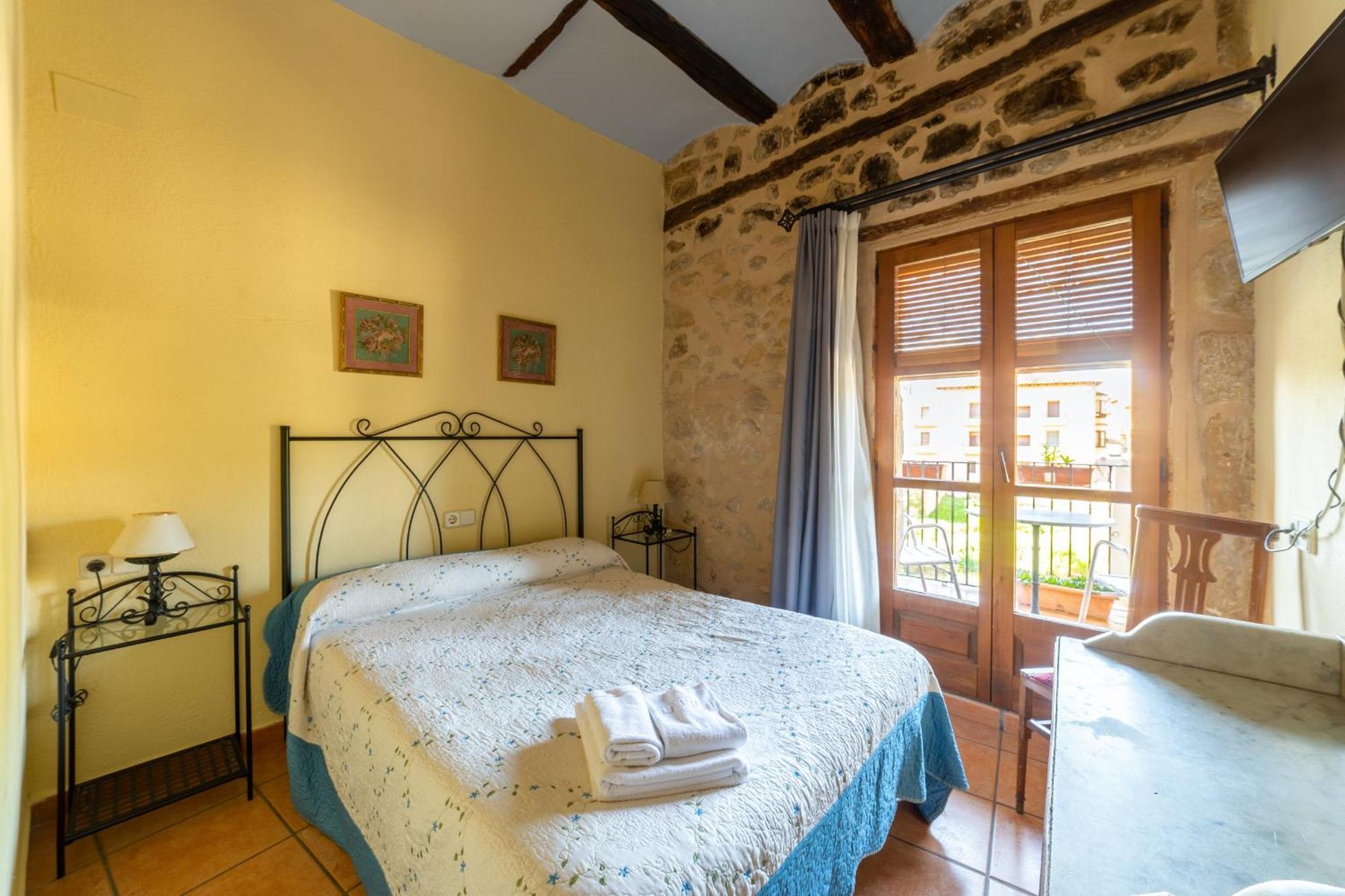 Fonda La Plaza Ξενοδοχείο Valderrobres Εξωτερικό φωτογραφία