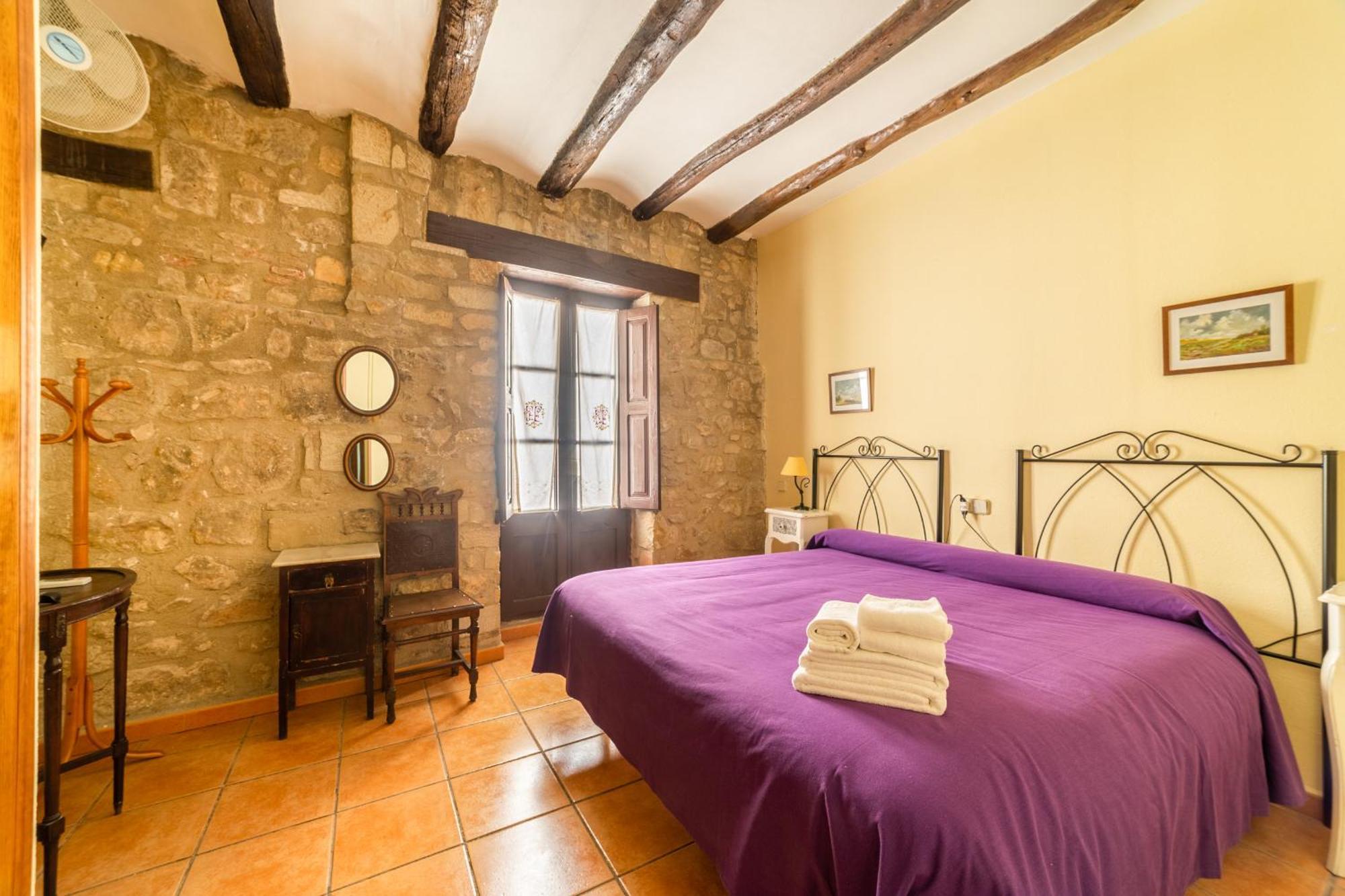 Fonda La Plaza Ξενοδοχείο Valderrobres Εξωτερικό φωτογραφία