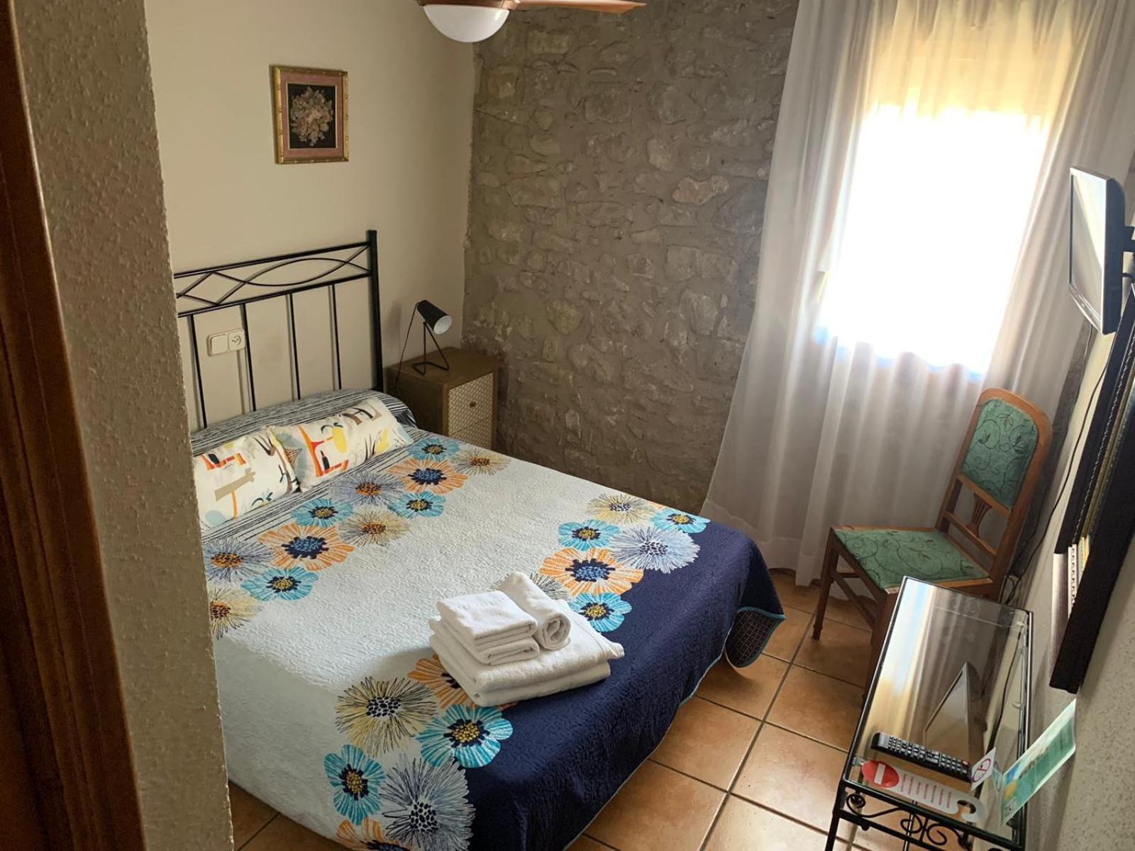 Fonda La Plaza Ξενοδοχείο Valderrobres Εξωτερικό φωτογραφία