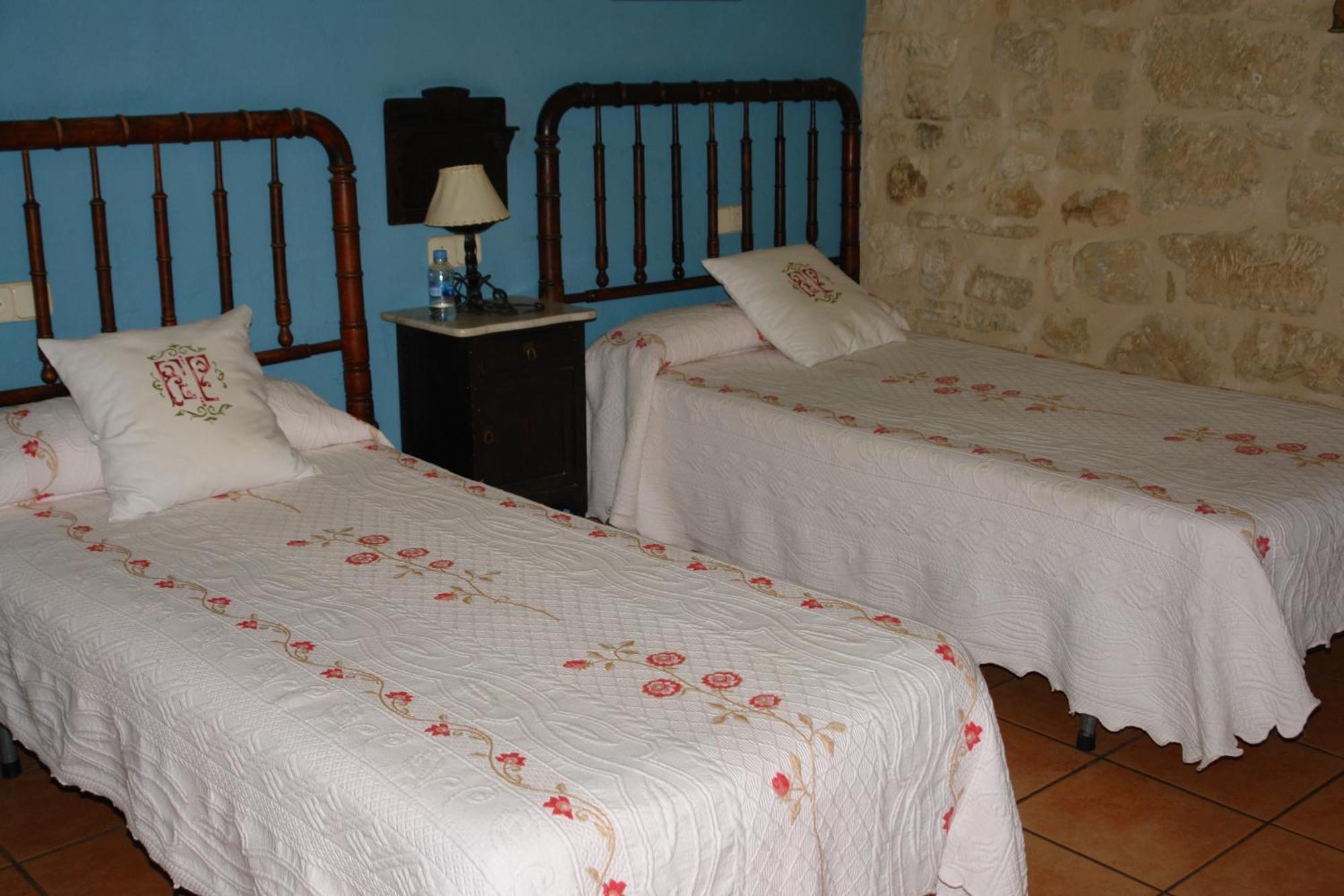Fonda La Plaza Ξενοδοχείο Valderrobres Εξωτερικό φωτογραφία