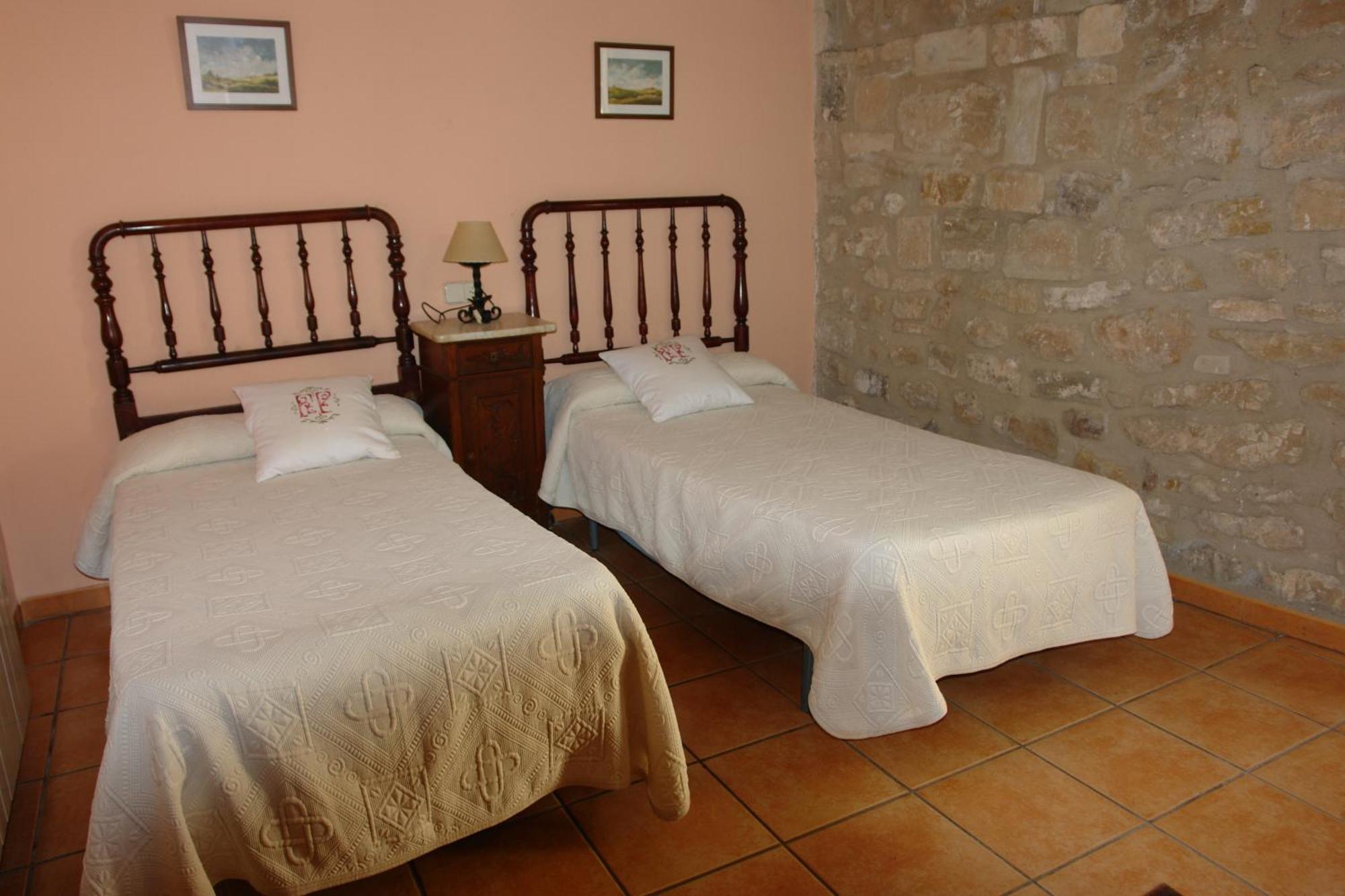 Fonda La Plaza Ξενοδοχείο Valderrobres Εξωτερικό φωτογραφία